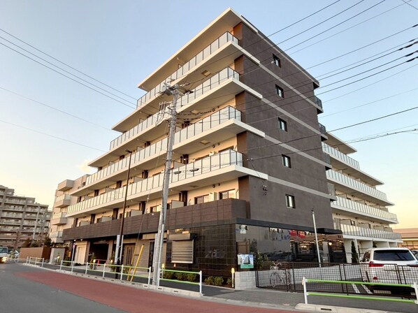 コートデルトゥール昭島の物件外観写真